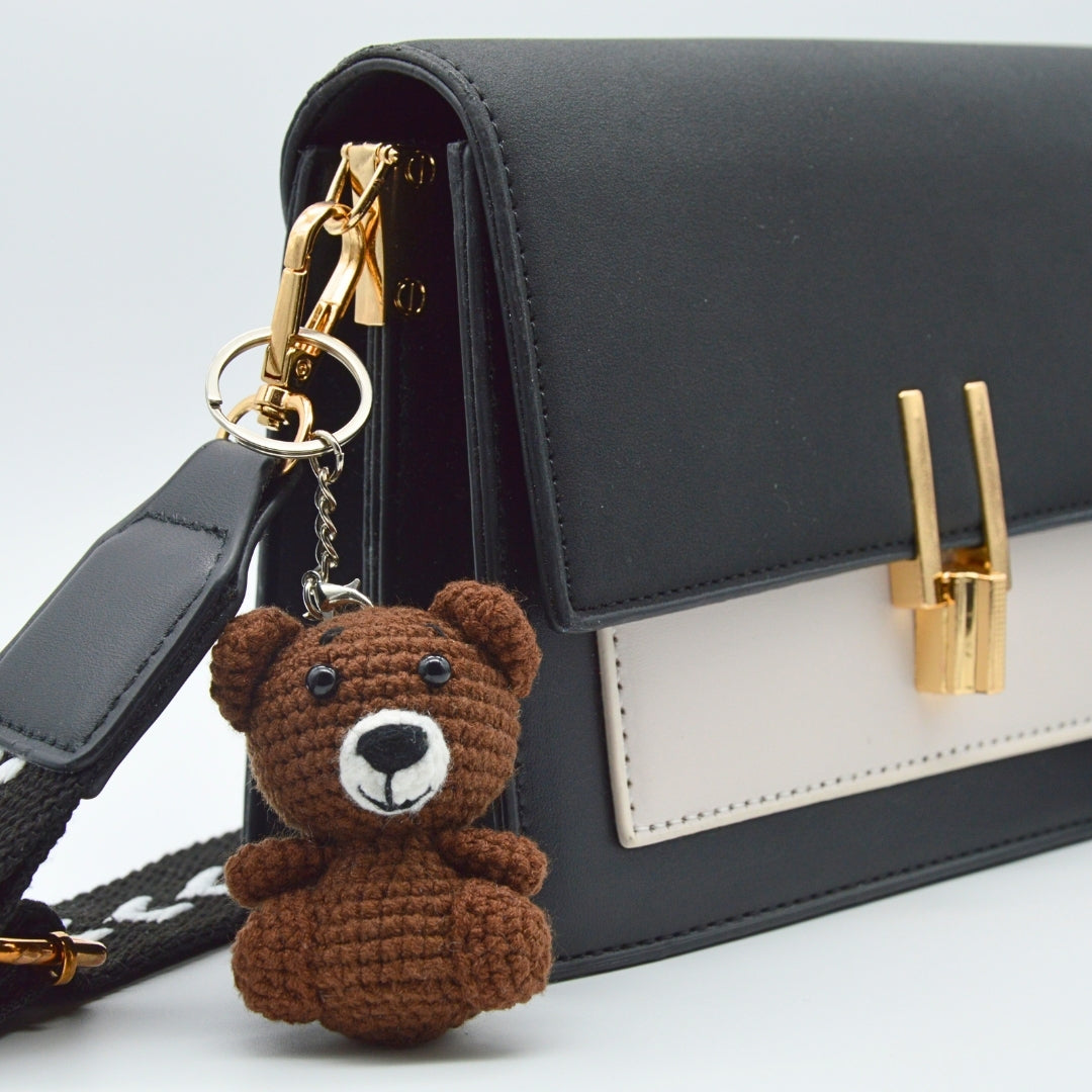 Taschenanhänger Bär gehäkelt