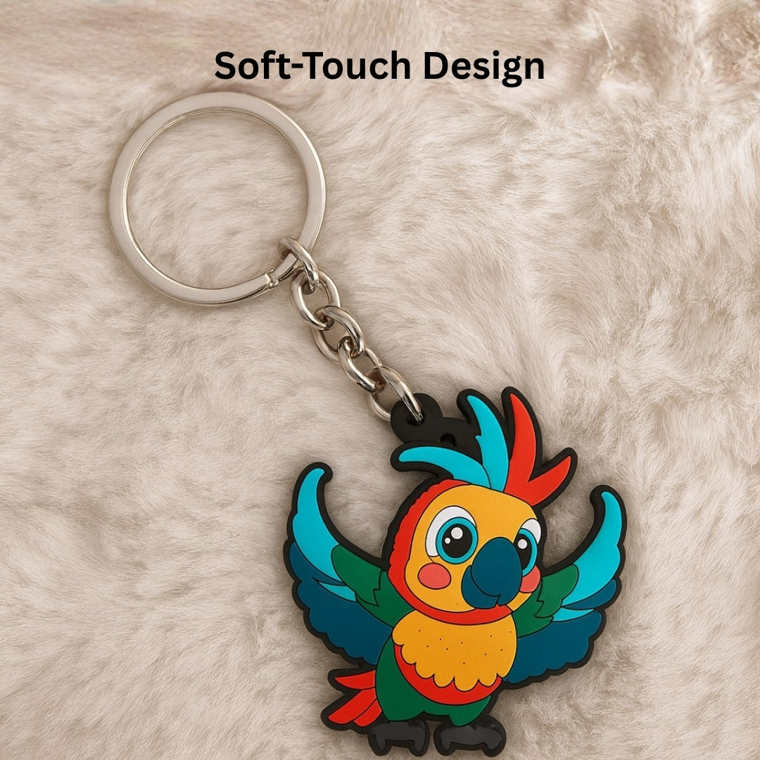 Papagei Schlüsselsanhänger auf weißem Fell Hintergrund