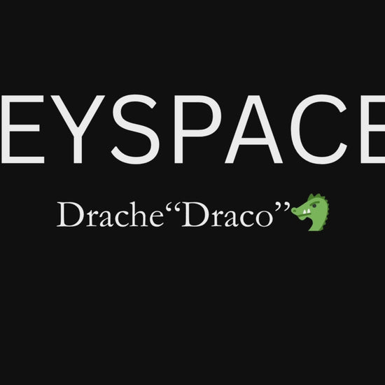 Schlüsselanhänger Drache gehäkelt 360 Grad Ansicht